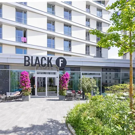 Black F House - Serviced Apartments-3